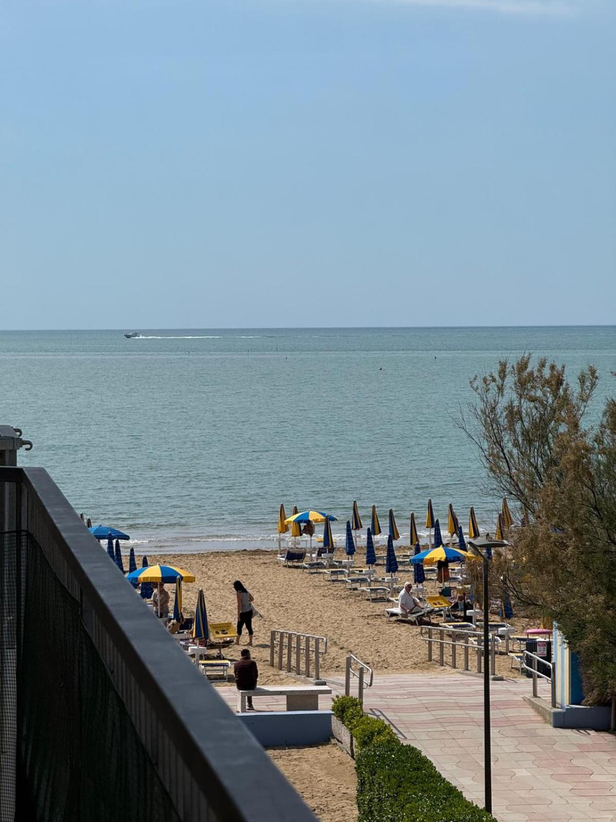 Residence Zeta - Walterigato Apartments Solo Per Famiglie Lido di Jesolo Exterior foto
